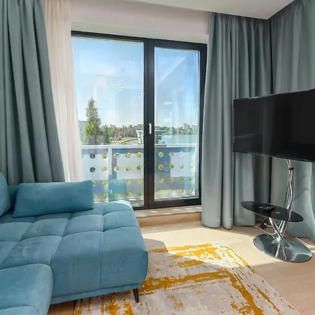 Lakefront Luxe