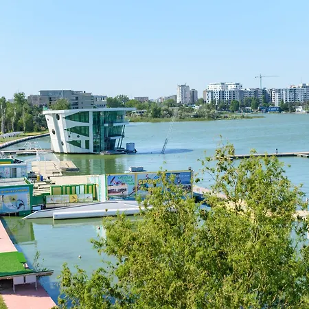 Lakefront Luxe Apartament Mamaia